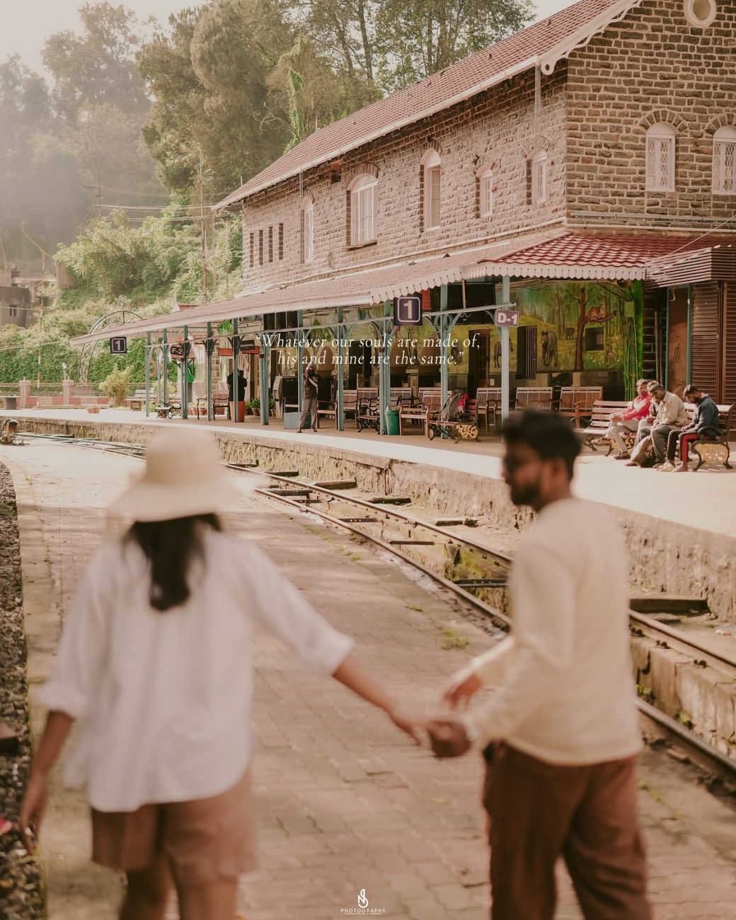 Hand in Hand — Destination shoot